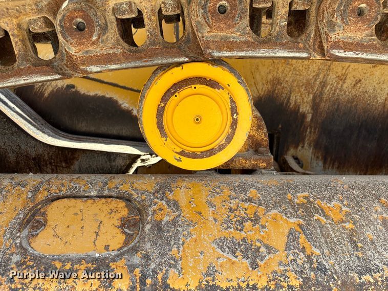 image for item EF1240 2022 John Deere 850L dozer