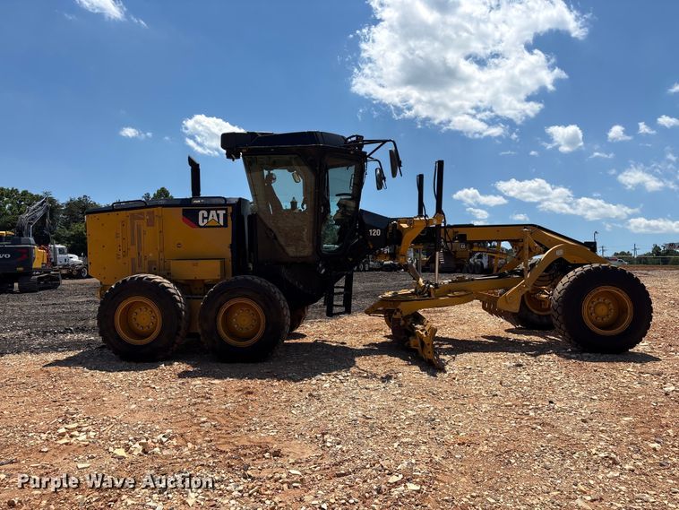 image for item EF1242 2019 Caterpillar 120 motor grader