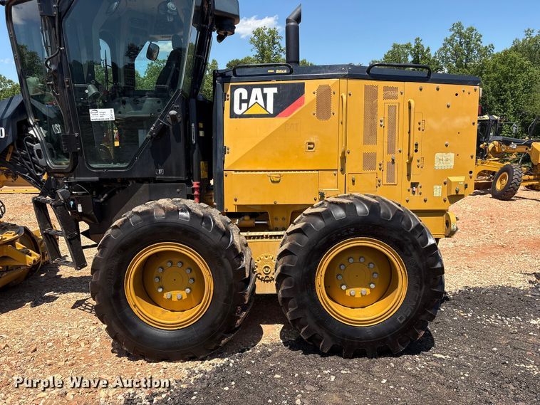image for item EF1242 2019 Caterpillar 120 motor grader