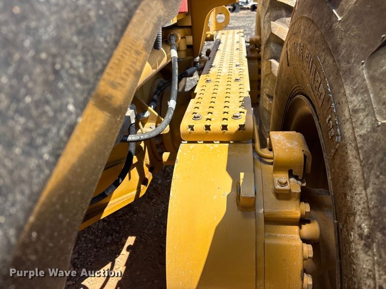 image for item EF1242 2019 Caterpillar 120 motor grader