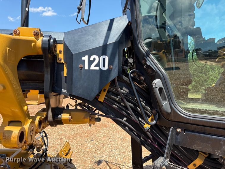 image for item EF1242 2019 Caterpillar 120 motor grader
