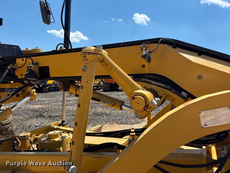 image for item EF1242 2019 Caterpillar 120 motor grader