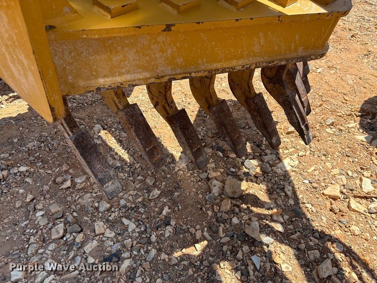 image for item EF1242 2019 Caterpillar 120 motor grader