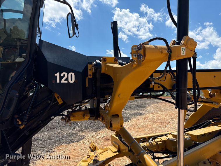 image for item EF1242 2019 Caterpillar 120 motor grader