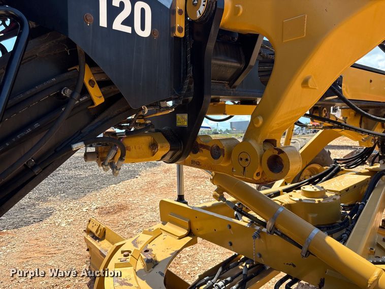 image for item EF1242 2019 Caterpillar 120 motor grader