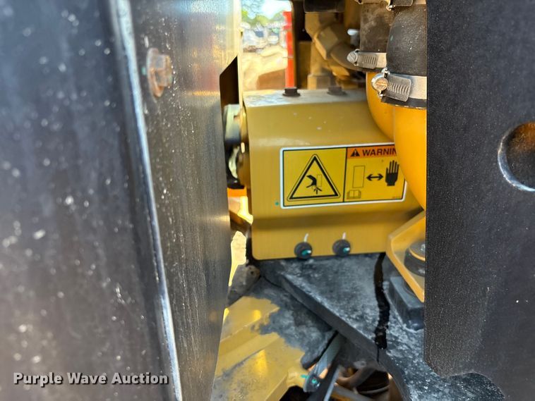 image for item EF1242 2019 Caterpillar 120 motor grader