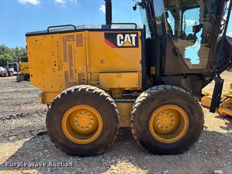 image for item EF1242 2019 Caterpillar 120 motor grader