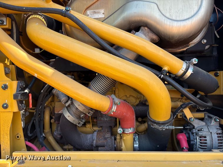 image for item EF1242 2019 Caterpillar 120 motor grader