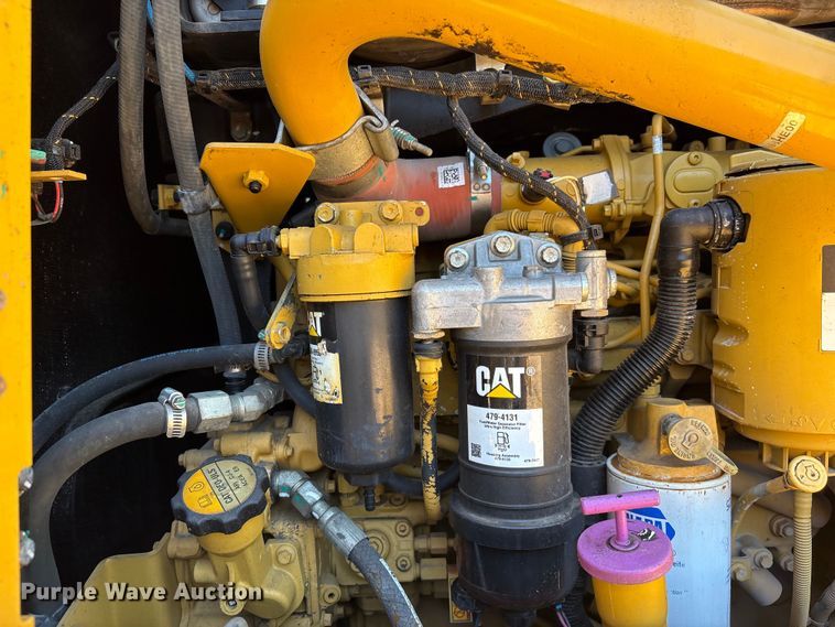 image for item EF1242 2019 Caterpillar 120 motor grader