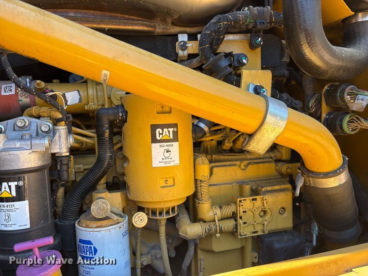 image for item EF1242 2019 Caterpillar 120 motor grader