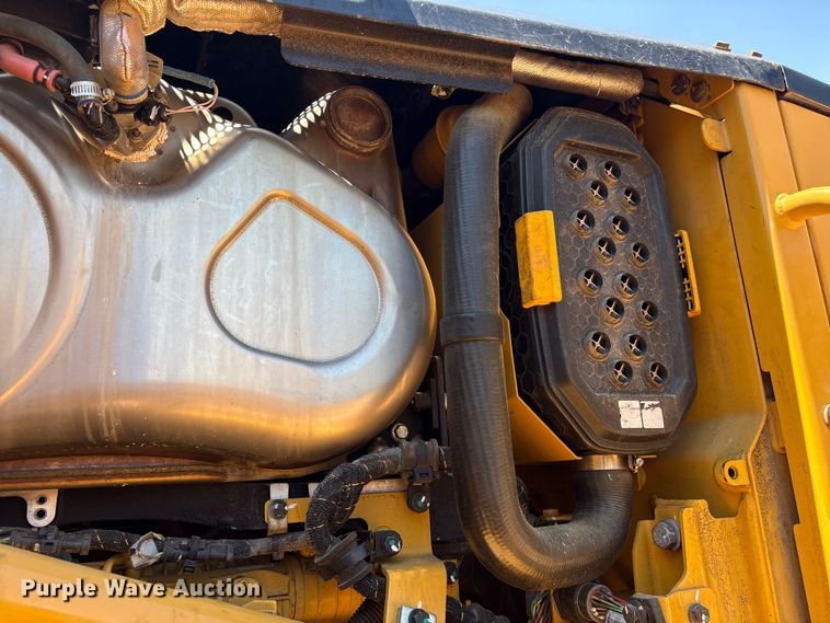 image for item EF1242 2019 Caterpillar 120 motor grader
