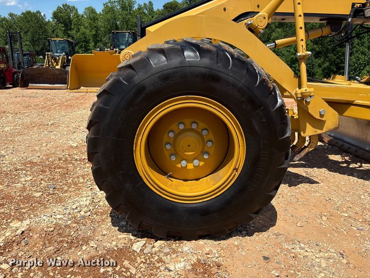 image for item EF1242 2019 Caterpillar 120 motor grader