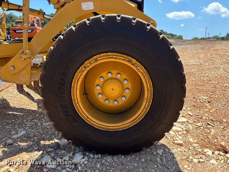 image for item EF1242 2019 Caterpillar 120 motor grader