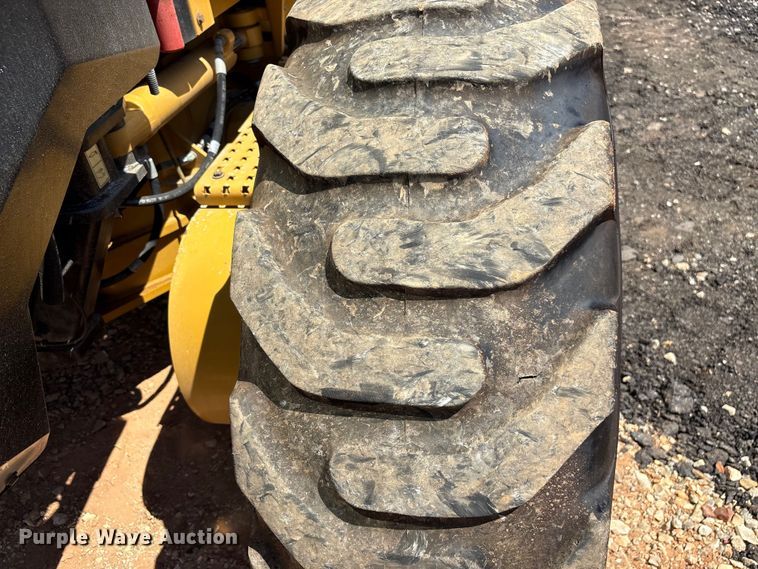 image for item EF1242 2019 Caterpillar 120 motor grader