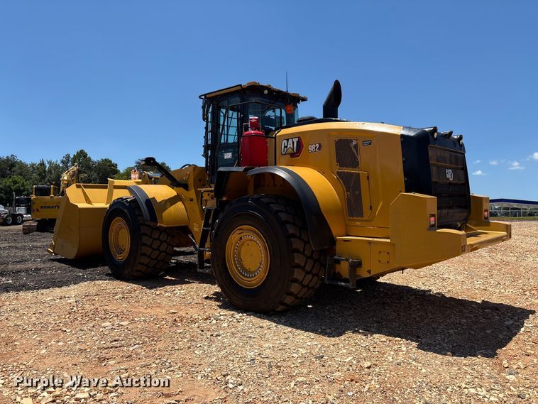 image for item EF1243 2022 Caterpillar 982 wheel loader