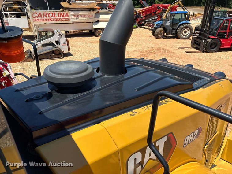 image for item EF1243 2022 Caterpillar 982 wheel loader