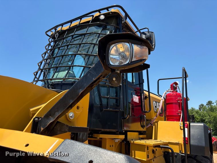 image for item EF1243 2022 Caterpillar 982 wheel loader