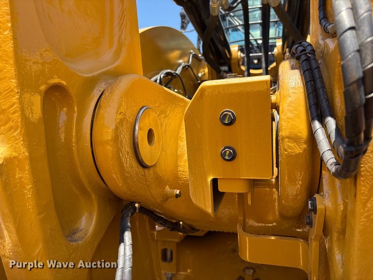 image for item EF1243 2022 Caterpillar 982 wheel loader