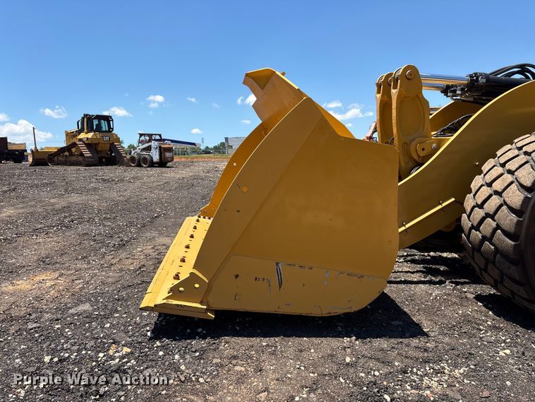 image for item EF1243 2022 Caterpillar 982 wheel loader