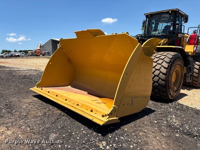 image for item EF1243 2022 Caterpillar 982 wheel loader