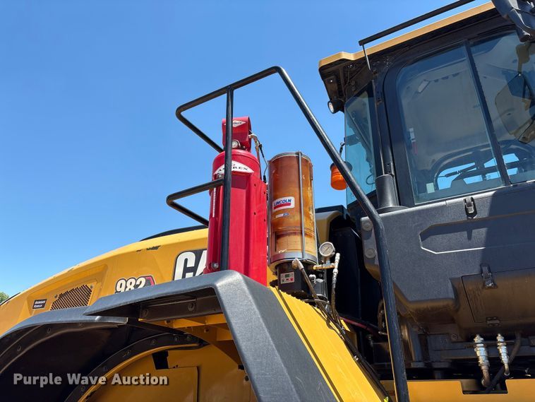 image for item EF1243 2022 Caterpillar 982 wheel loader