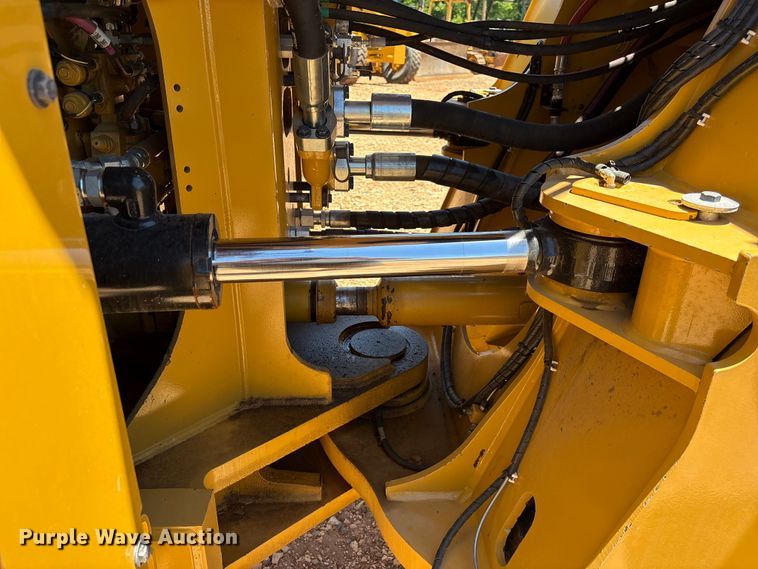 image for item EF1243 2022 Caterpillar 982 wheel loader