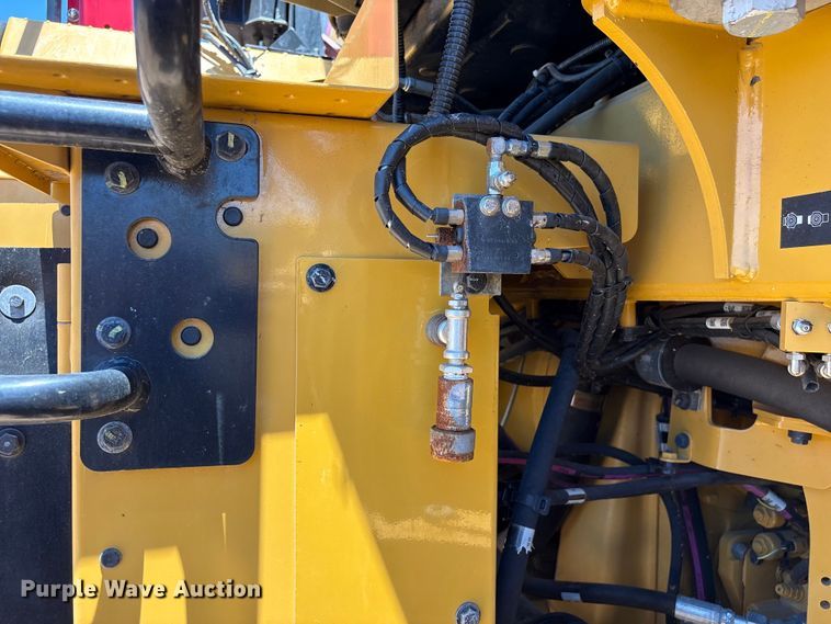 image for item EF1243 2022 Caterpillar 982 wheel loader