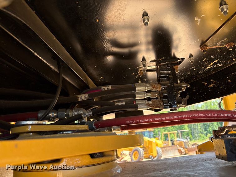 image for item EF1243 2022 Caterpillar 982 wheel loader