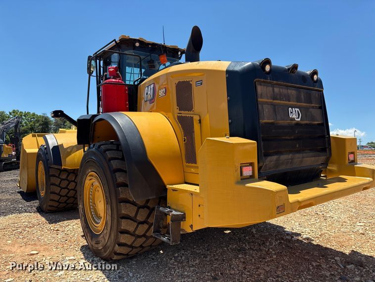 image for item EF1243 2022 Caterpillar 982 wheel loader