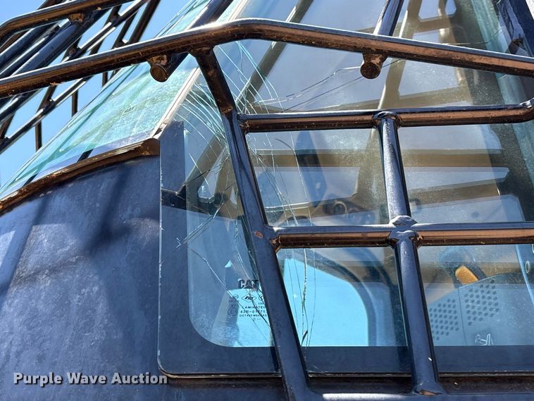 image for item EF1243 2022 Caterpillar 982 wheel loader