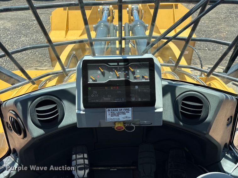 image for item EF1243 2022 Caterpillar 982 wheel loader