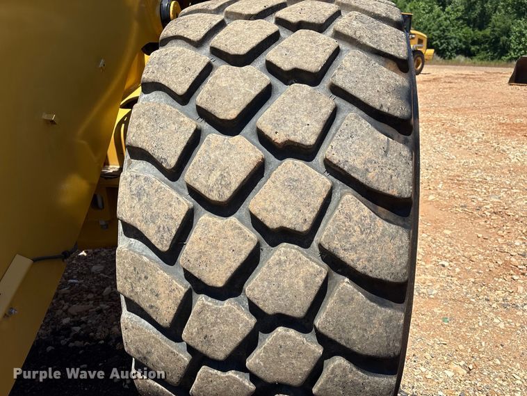 image for item EF1243 2022 Caterpillar 982 wheel loader