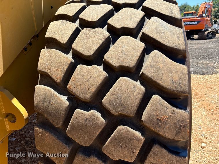 image for item EF1243 2022 Caterpillar 982 wheel loader