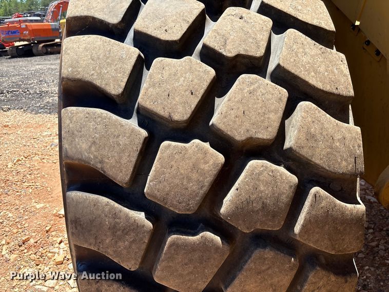 image for item EF1243 2022 Caterpillar 982 wheel loader