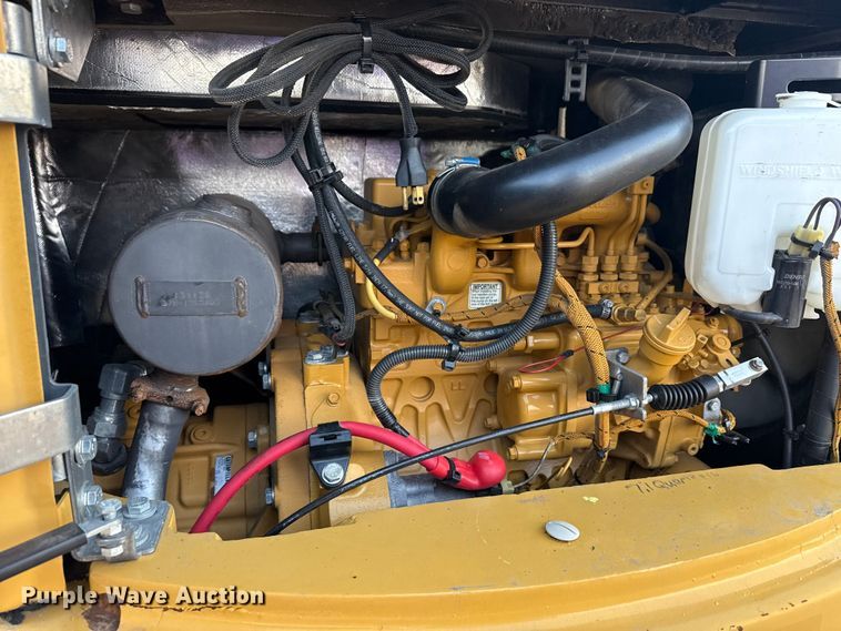 image for item EG8842 2014 Caterpillar 303.5E mini excavator