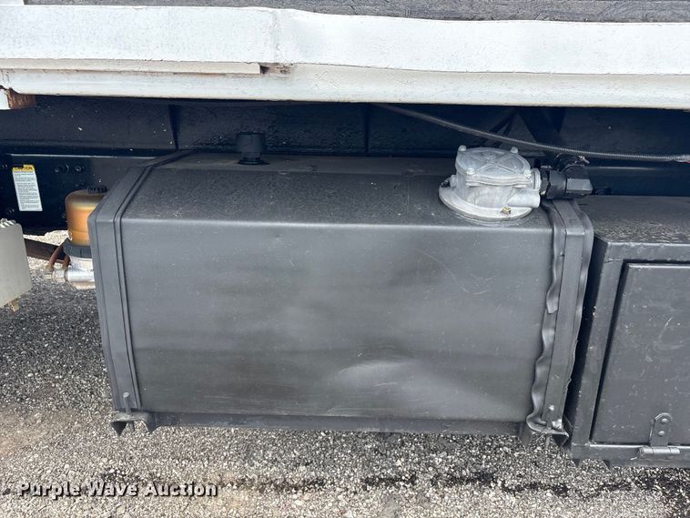 image for item EG9091 2013 Freightliner Business Class M2 grapple truck