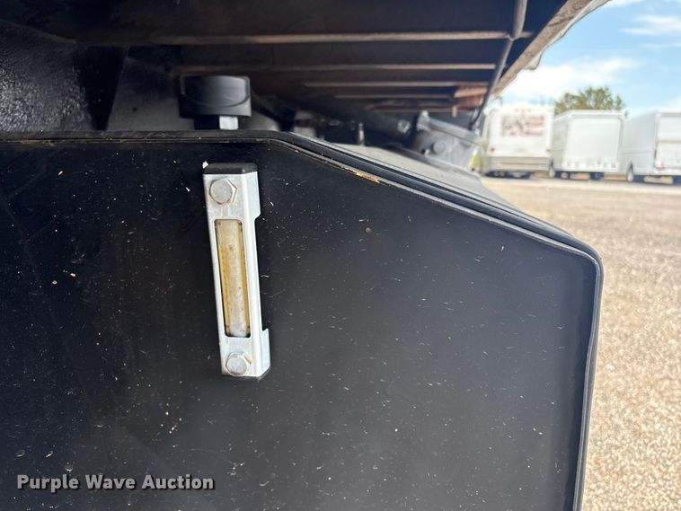 image for item EG9091 2013 Freightliner Business Class M2 grapple truck