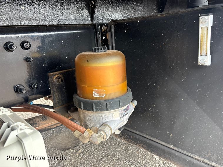 image for item EG9091 2013 Freightliner Business Class M2 grapple truck