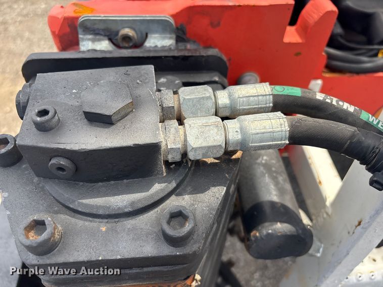 image for item EG9091 2013 Freightliner Business Class M2 grapple truck