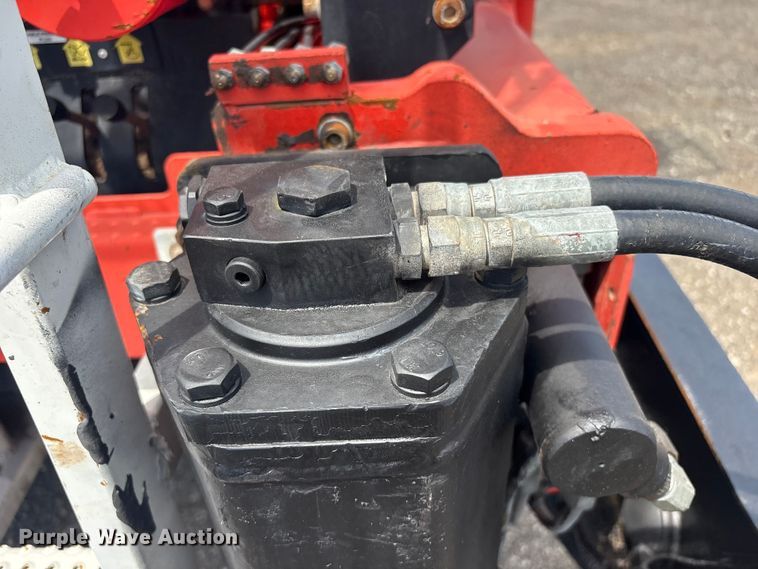 image for item EG9091 2013 Freightliner Business Class M2 grapple truck