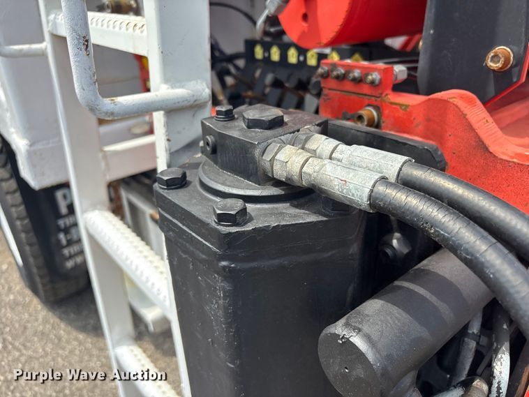 image for item EG9091 2013 Freightliner Business Class M2 grapple truck