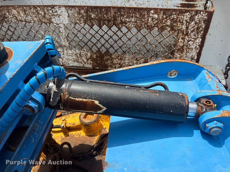 image for item EG9091 2013 Freightliner Business Class M2 grapple truck