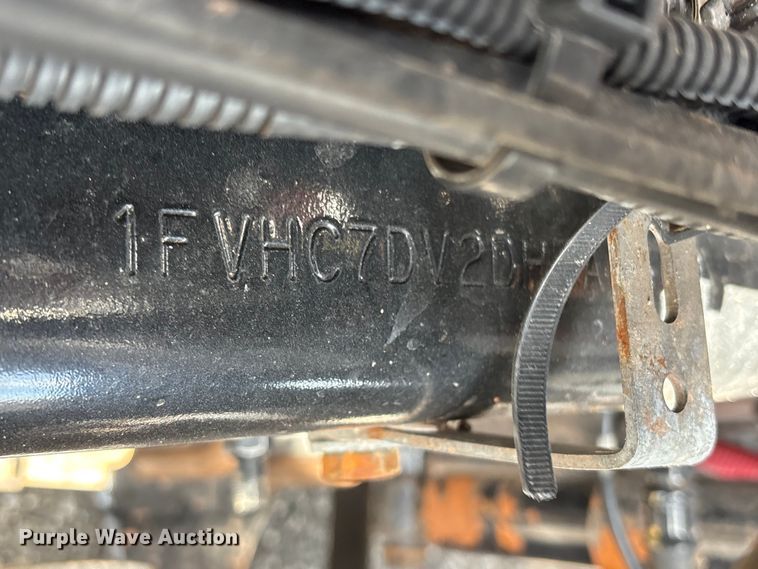 image for item EG9091 2013 Freightliner Business Class M2 grapple truck