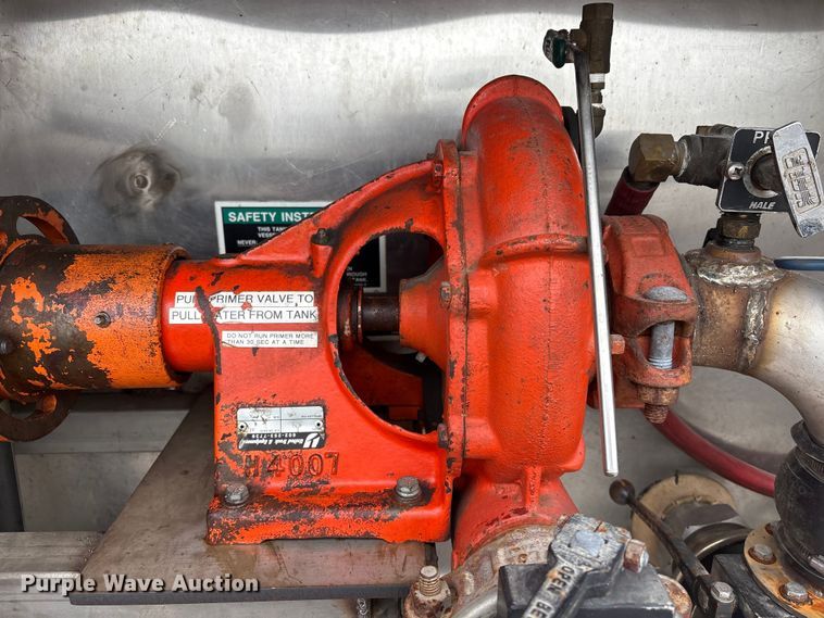 image for item EG9101 1991 International 9300 water truck
