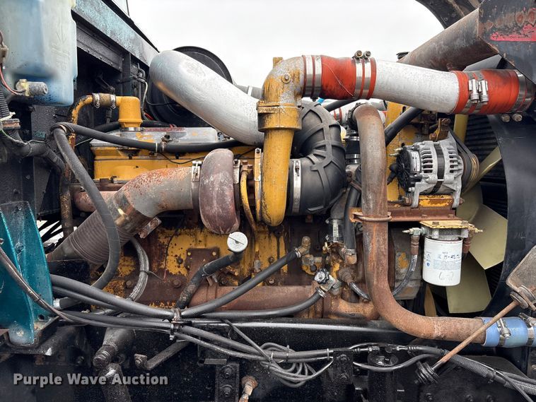 image for item EG9101 1991 International 9300 water truck
