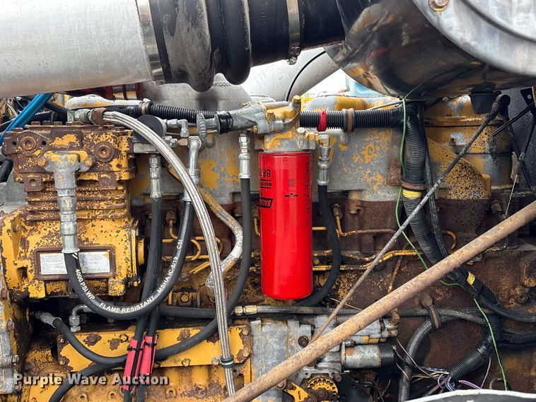 image for item EG9101 1991 International 9300 water truck