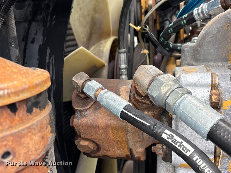 image for item EG9101 1991 International 9300 water truck