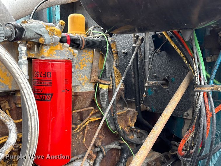 image for item EG9101 1991 International 9300 water truck