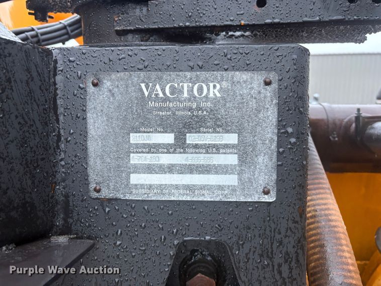 image for item EG9112 2002 Sterling L7500 sewer jetter truck