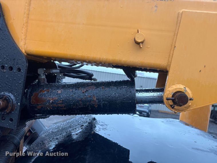 image for item EG9112 2002 Sterling L7500 sewer jetter truck